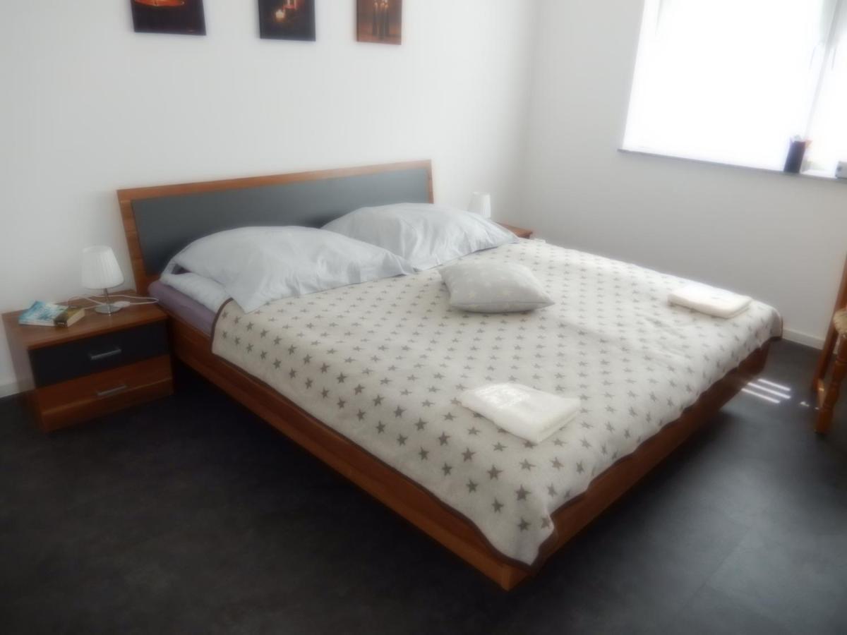 Haus Stadler Irsch ภายนอก รูปภาพ